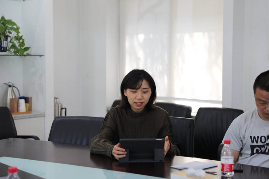 1d42e7e072fe47929d09538ca3b29f2b.png 博士生王京晶發(fā)言.png