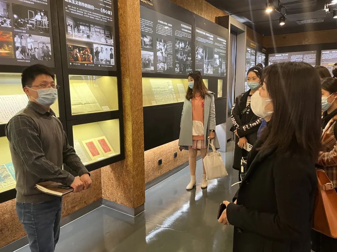 1975613f2f1a432781e0fd333e1b09b2.jpg a88b3a4e679dbdfab04dbc66f5d7a3ab.jpg