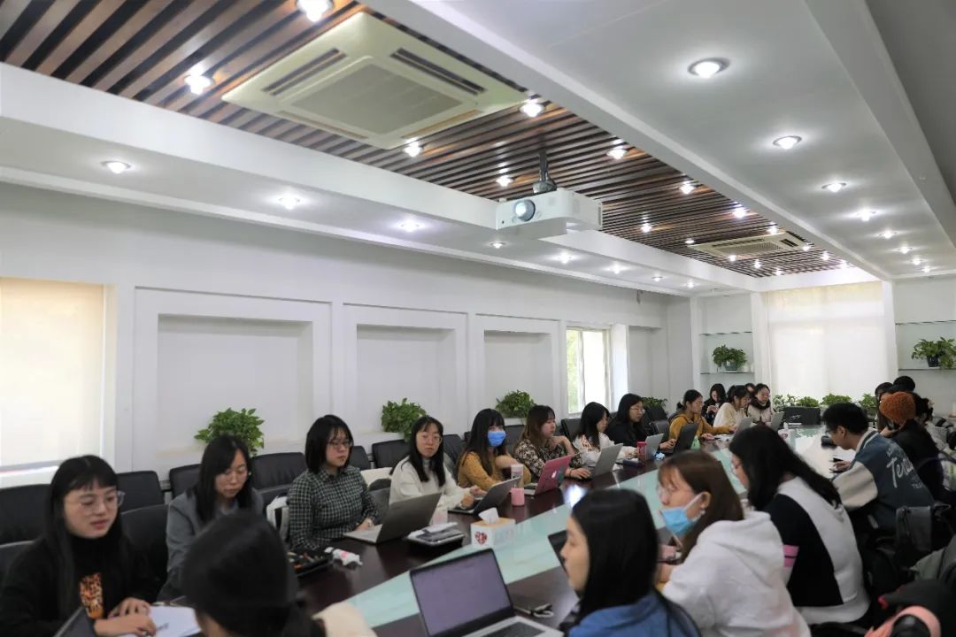 72a9b82f625d4385b4d6fd4fb7bfe62f.jpg aceaf39352c9c0da444fb8981e68e824.jpg