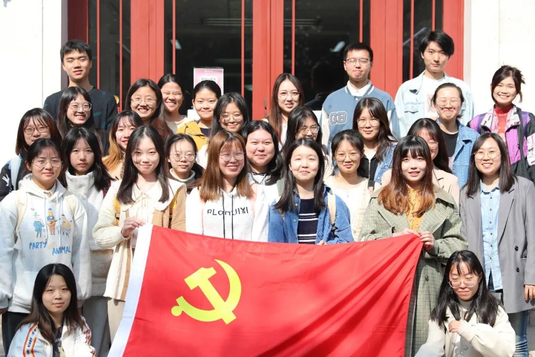 eaf9847944564dcfb34dc3e2a63fd967.jpg dcb4a460e6959e3a85157253c23550c6.jpg