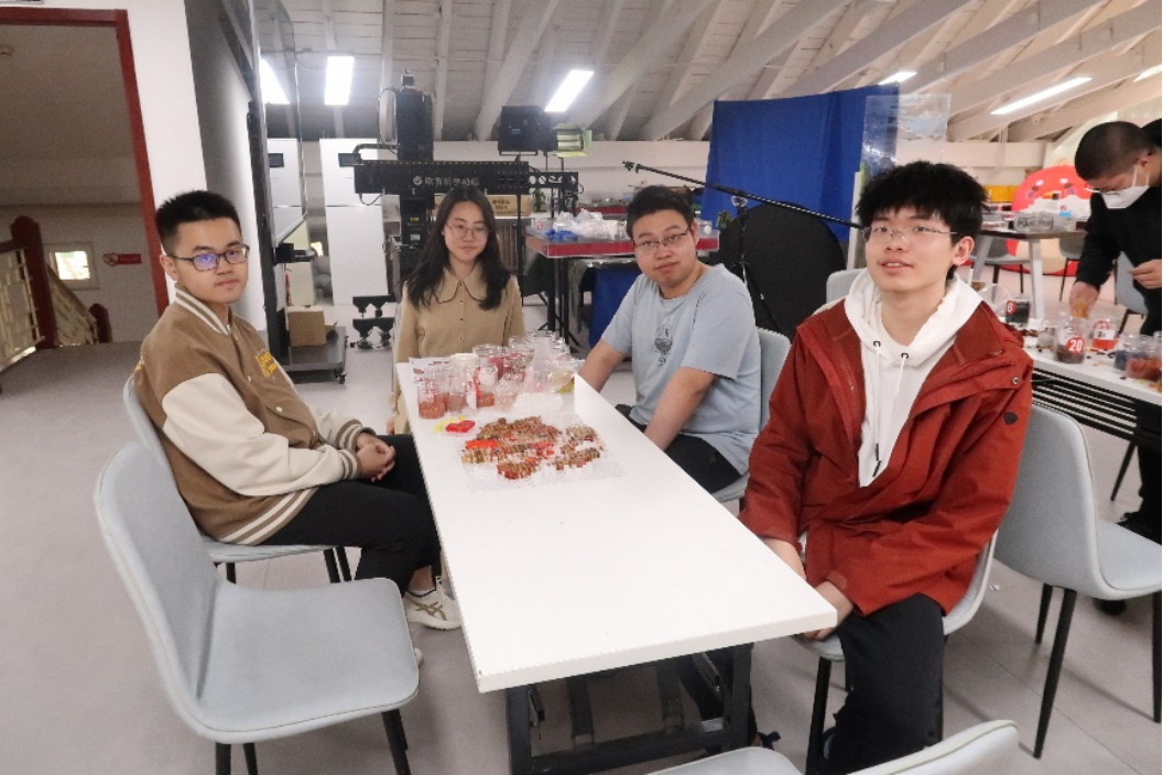 adc5d5081d4b44d9baf96b600a8bdb35.png bfc3a02bd1712abf13607440e4e11fc7.png