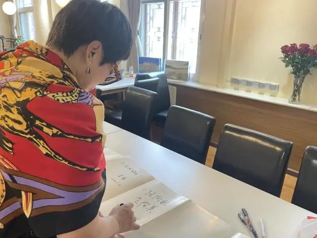 5a18a8cf187945b1a54c7657567fed8b.jpg 95f041fd0e59da687f31eddb2c4b0221.jpg