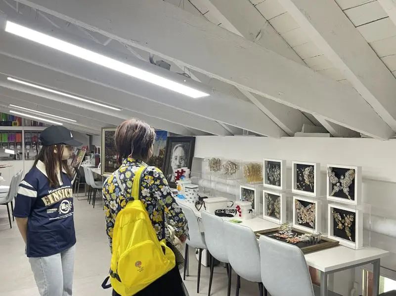 9fe02ed789c14f0b8183ab3417be4811.jpg 08fa7c174bfec1c19328c7ec471e5784.jpg